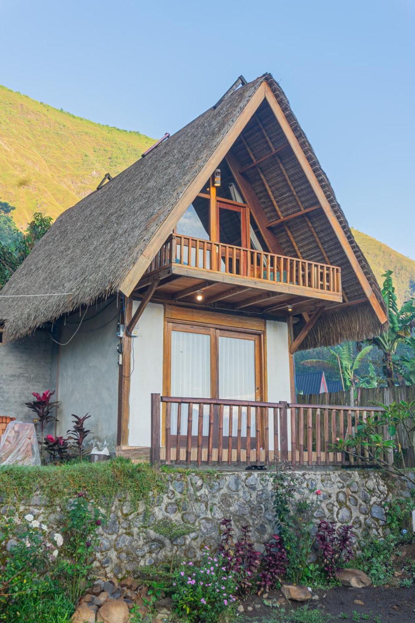 Hotel Bale Aur Sembalun Sembalunlawang Esterno foto